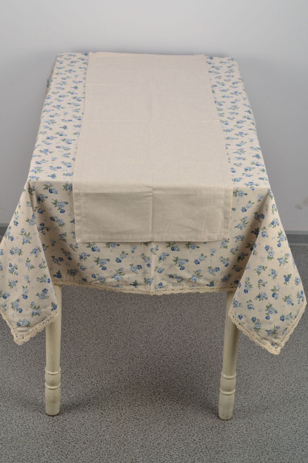 Mantel de mesa rectangular de tela con encaje  foto 4