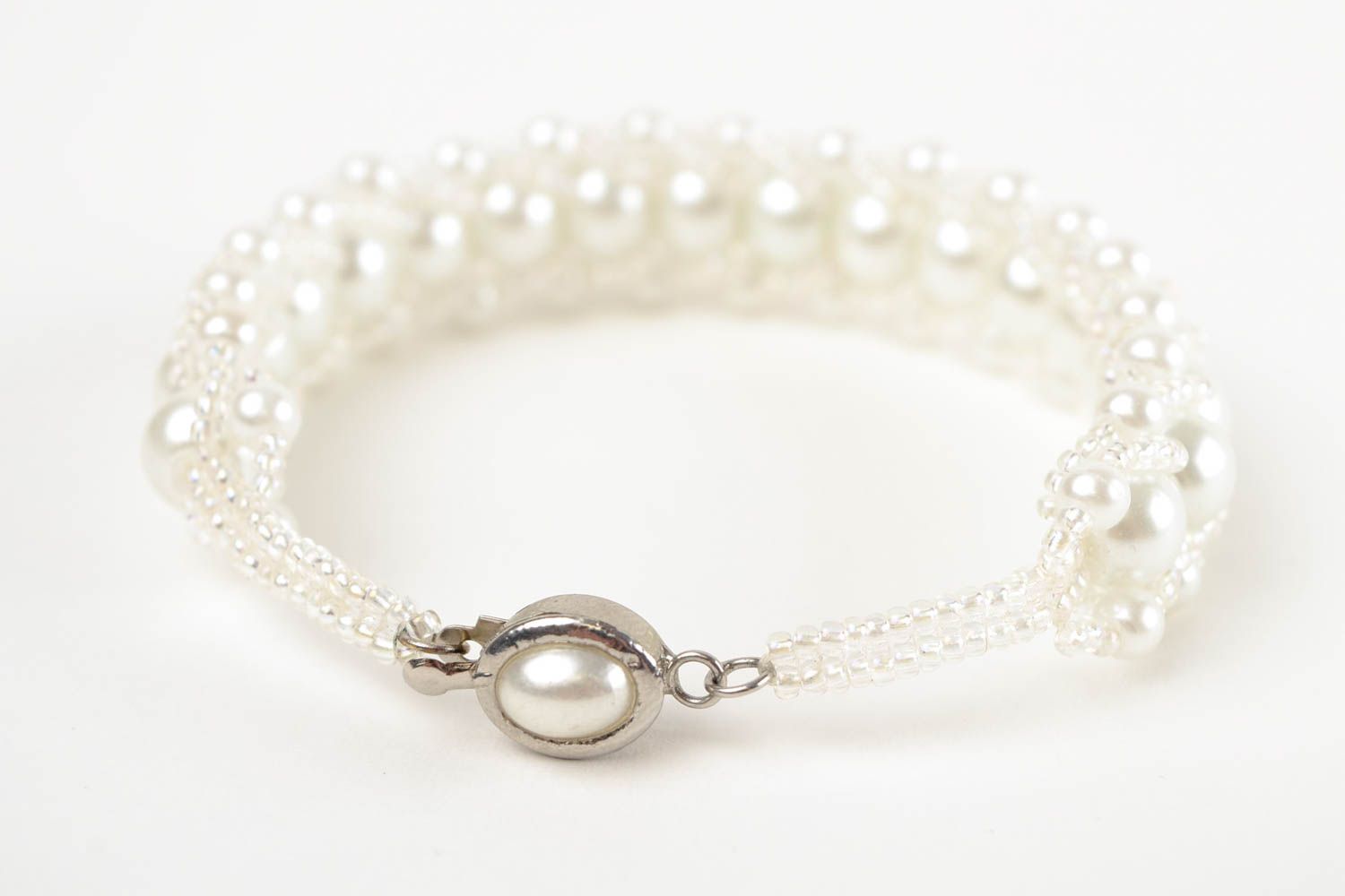 Bracelet en perles de rocaille Bijou fait main blanc Accessoire femme original photo 4
