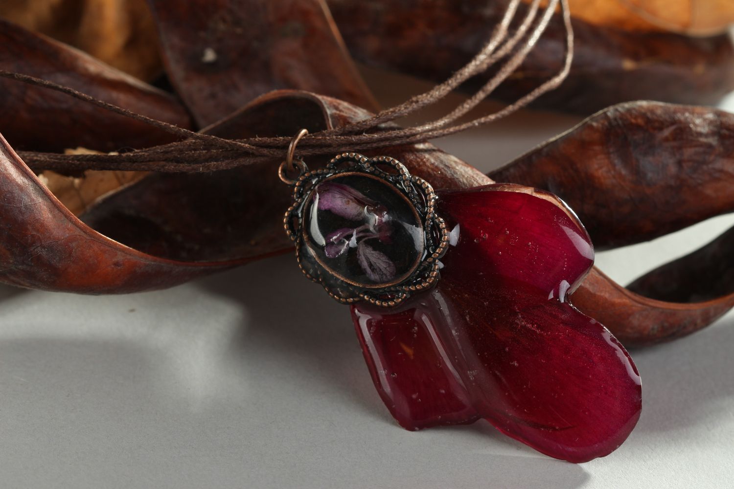 Handmade epoxy resin jewelry botanic pendant designer jewelry present for girls photo 1