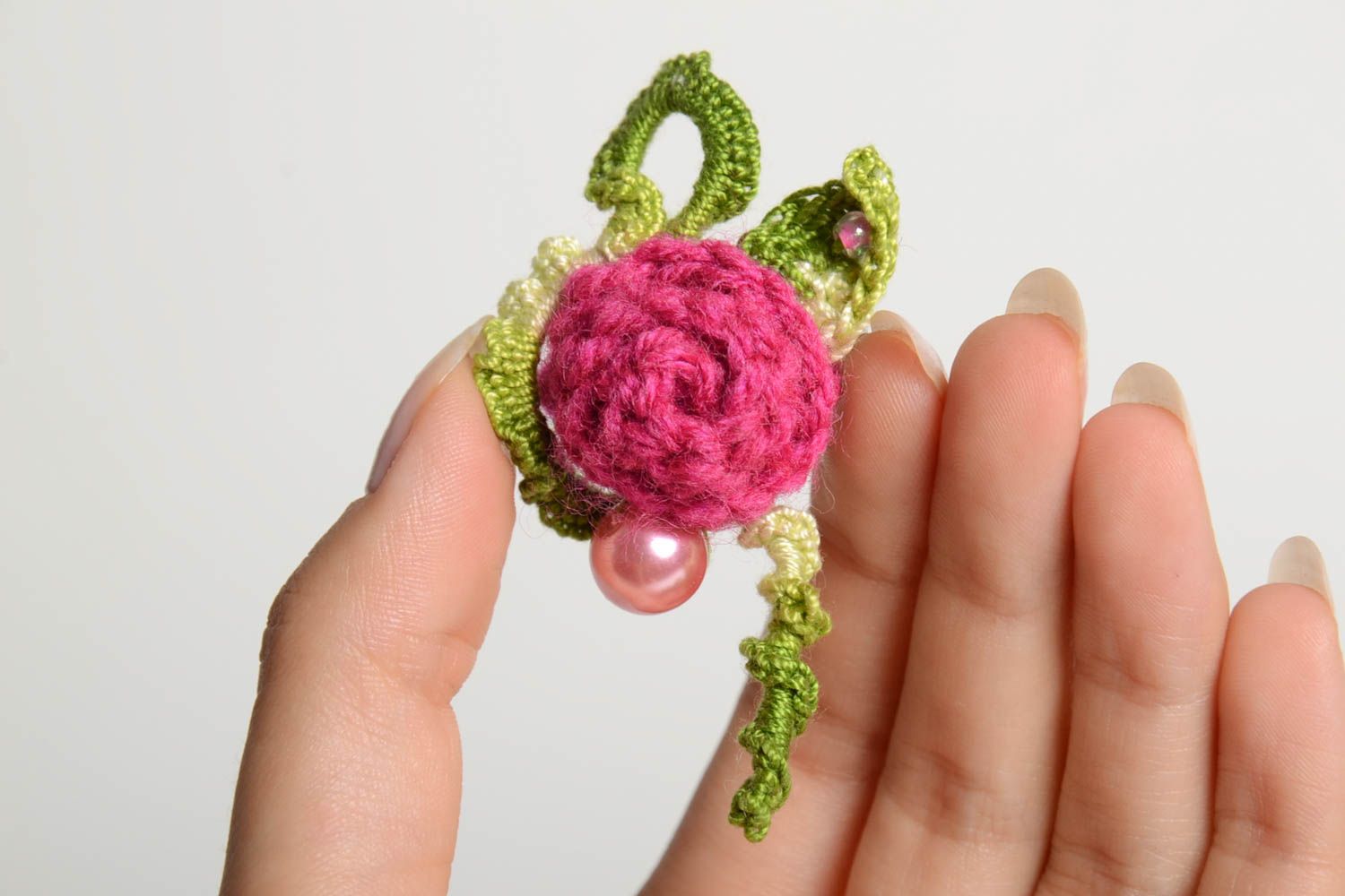 Broche fleur Bijou fait main fils coton laine crochet Accessoire femme photo 2