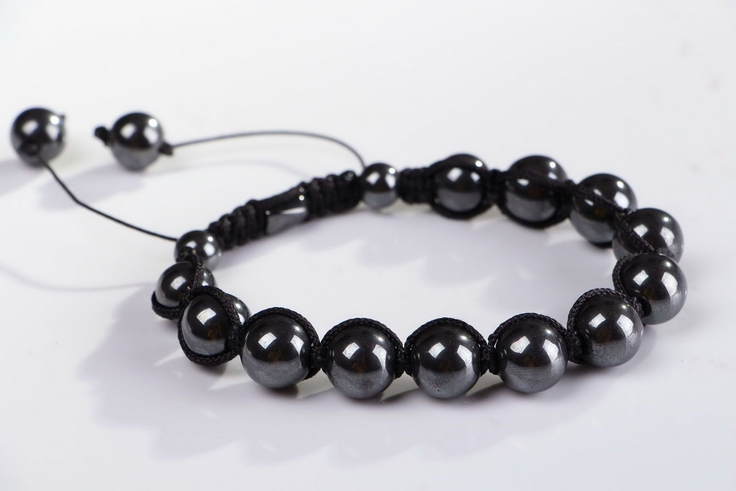 Bracelet with hematite beads photo 4