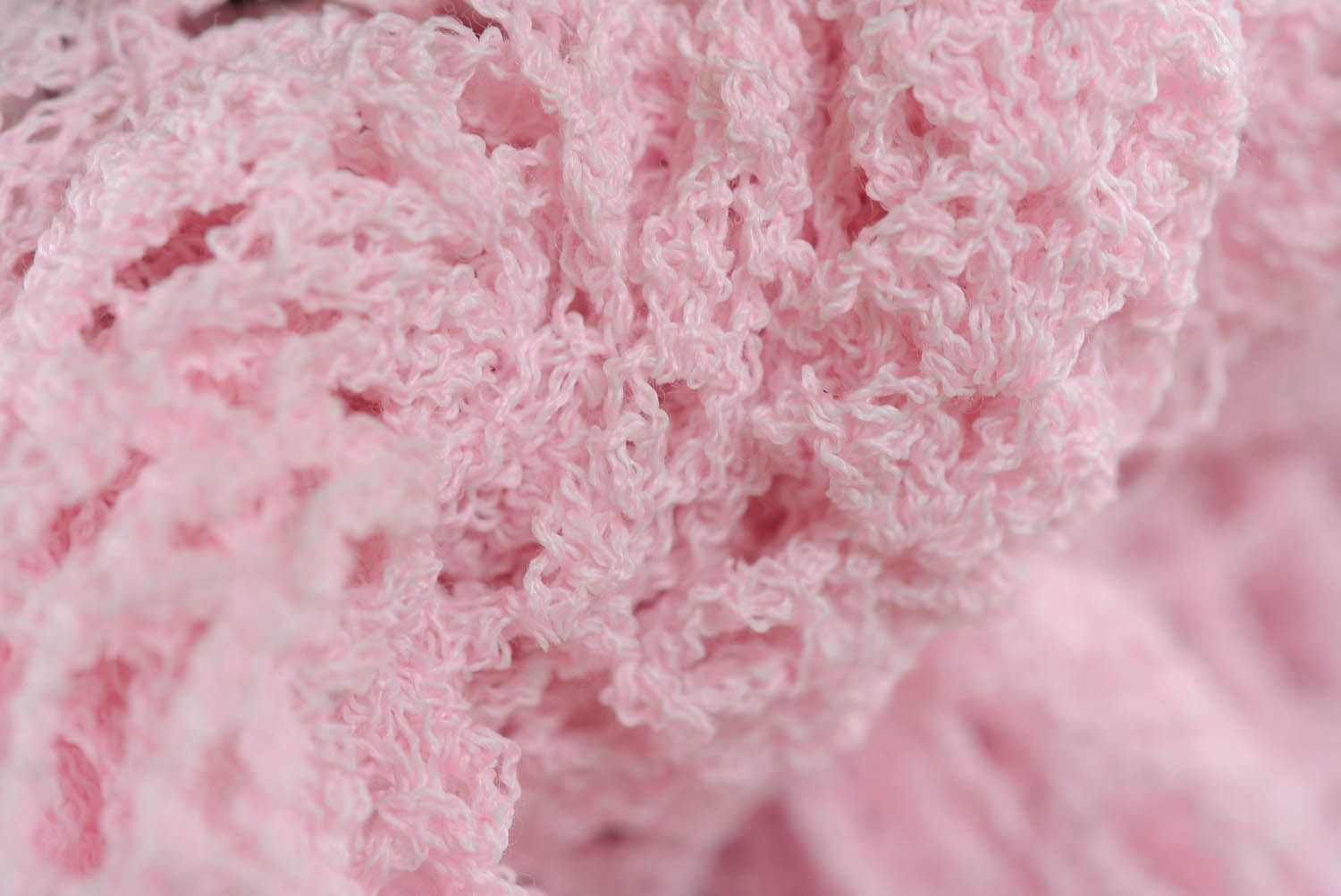 Pink shawl photo 4