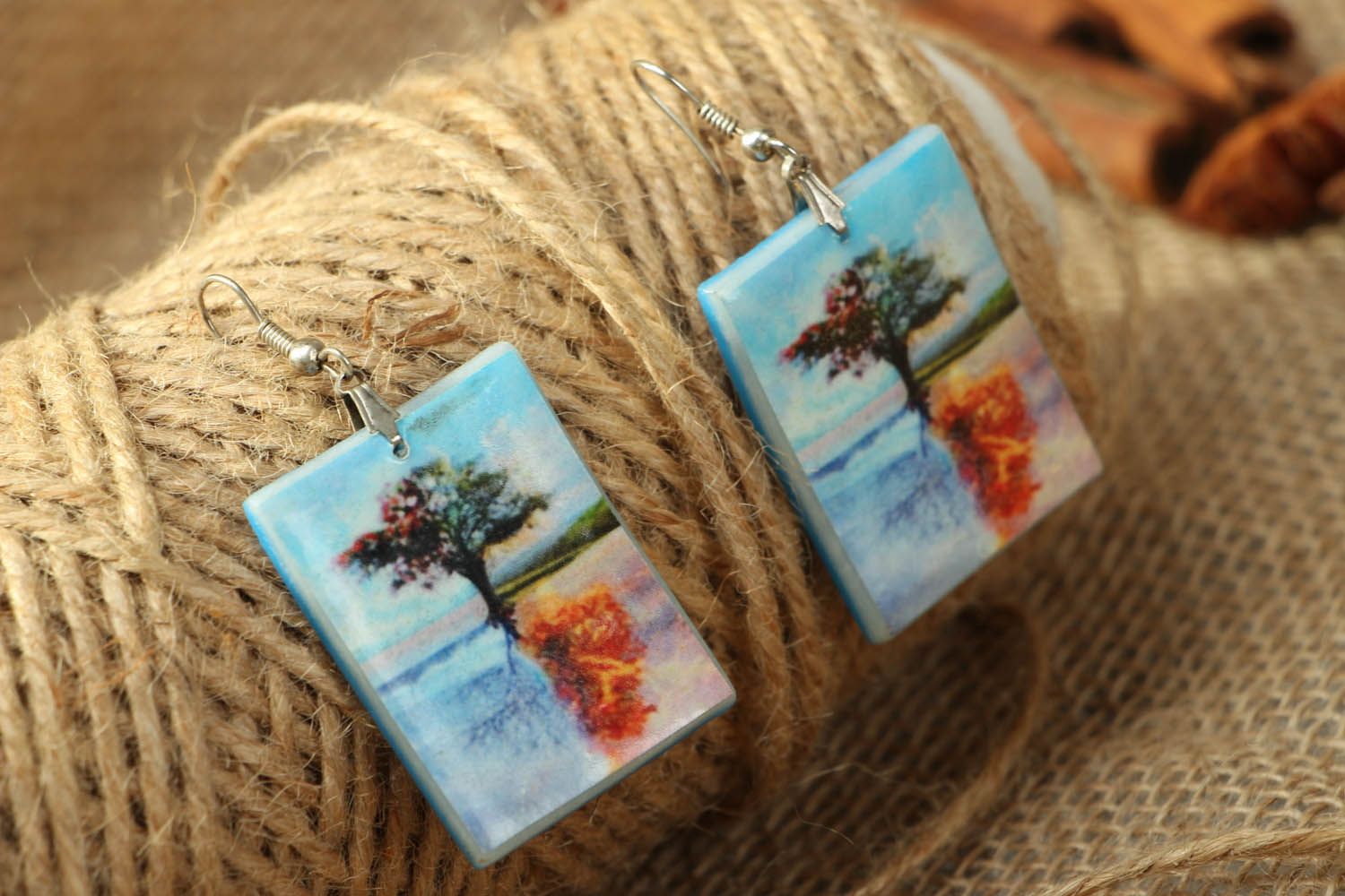 Boucles d'oreilles pendantes en pâte polymère Reflet dans l'eau photo 3