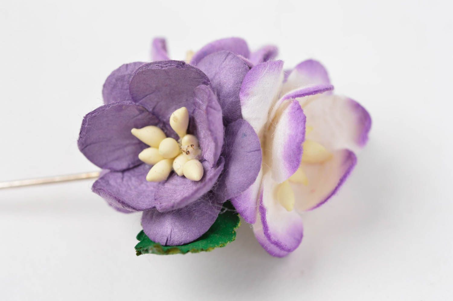 Broche fleur violette faite main en papier et métal Cadeau pour femme  photo 3