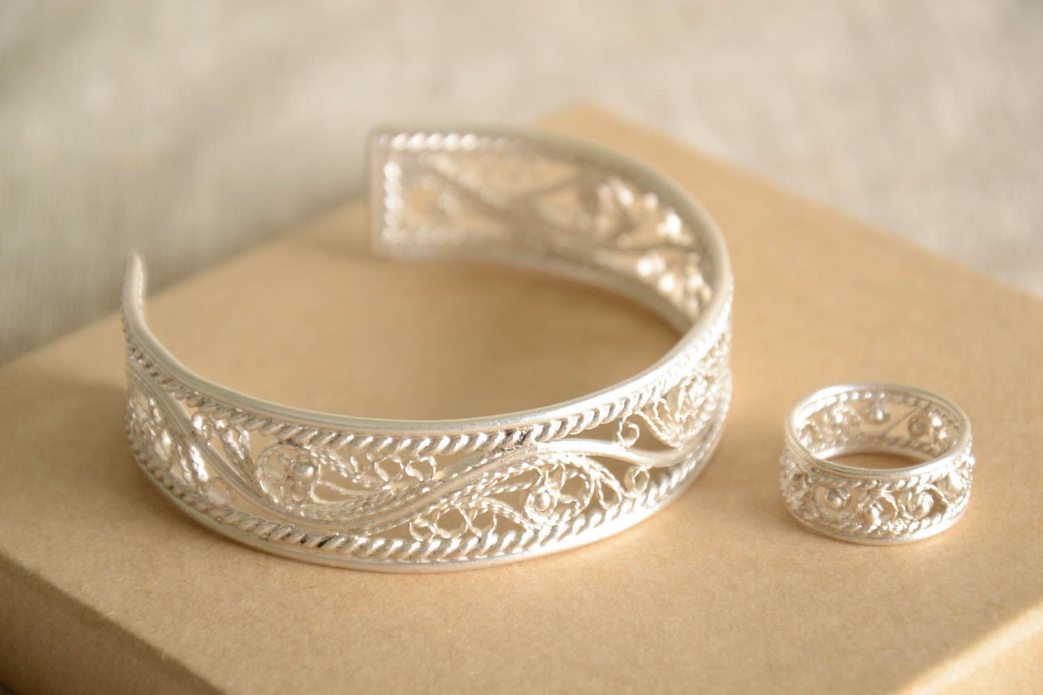 Beautiful handmade jewelry set metal bracelet metal ring silver jewelry designs photo 1