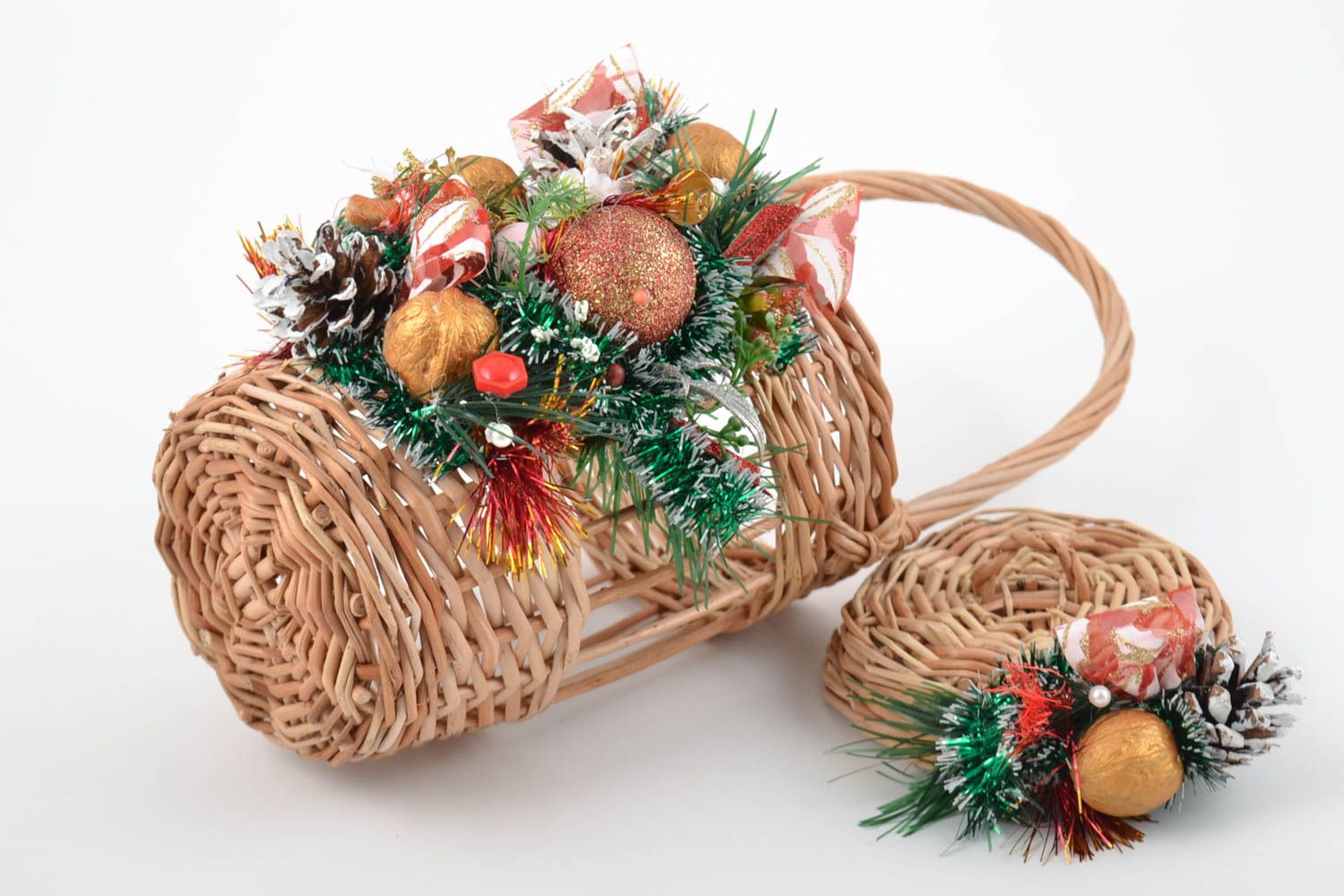 Handmade decorative holiday unusual wicker basket with lid for Easter decor photo 4