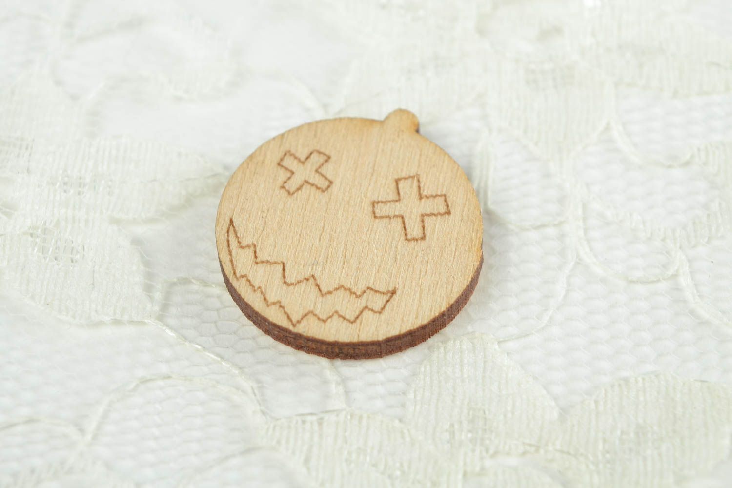 Handmade Holzrohling zum Bemalen Scrapbooking Material Deko Figur Smiley foto 1