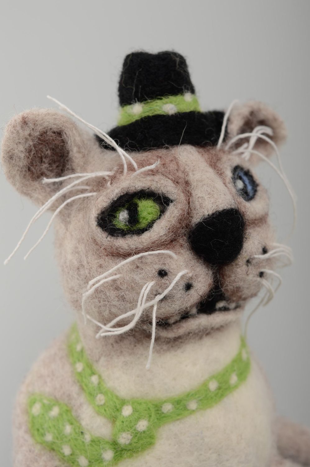 Felted wool toy Inspector Cat photo 2