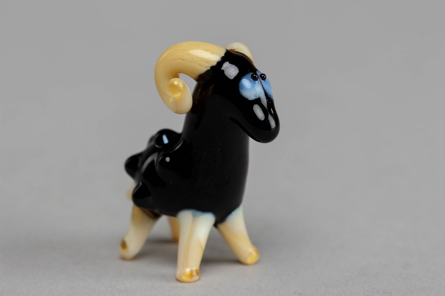 Figura de oveja de vidrio foto 1
