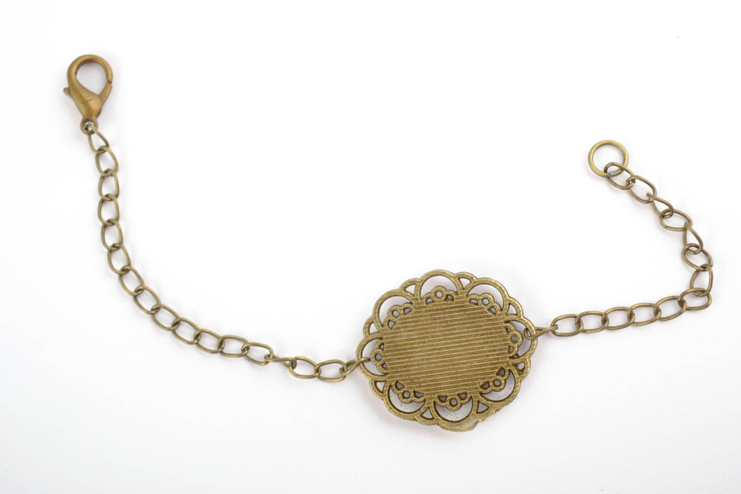 Handmade vintage metal chain womens wrist bracelet with flower in epoxy resin photo 3