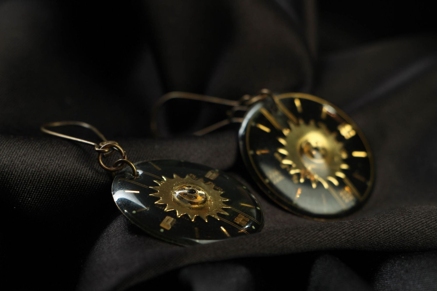 Unusual metal earrings in steampunk style Time photo 3