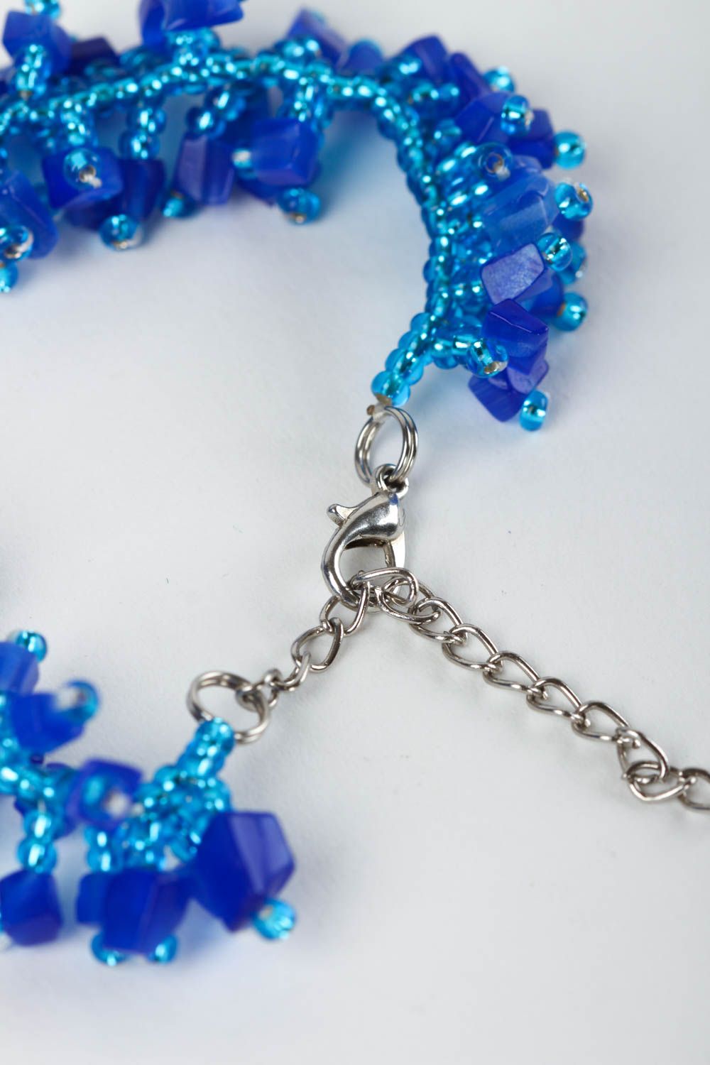 Handmade blaues Armband mit Steinen Designer Schmuck Frauen Accessoire grell foto 4