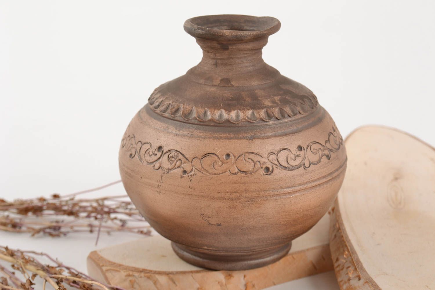 Runder origineller Keramik Krug handgetöpfert ohne Henkel 250 ml aus weißem Ton foto 1