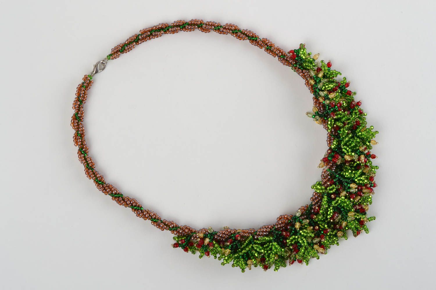 Beautiful handmade unusual stylish green necklace made of Czech seed beads photo 3