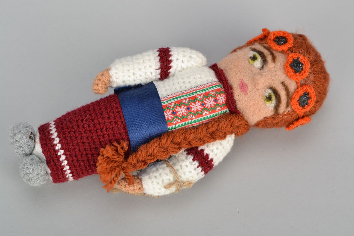 Häkel Puppe aus Wolle foto 3