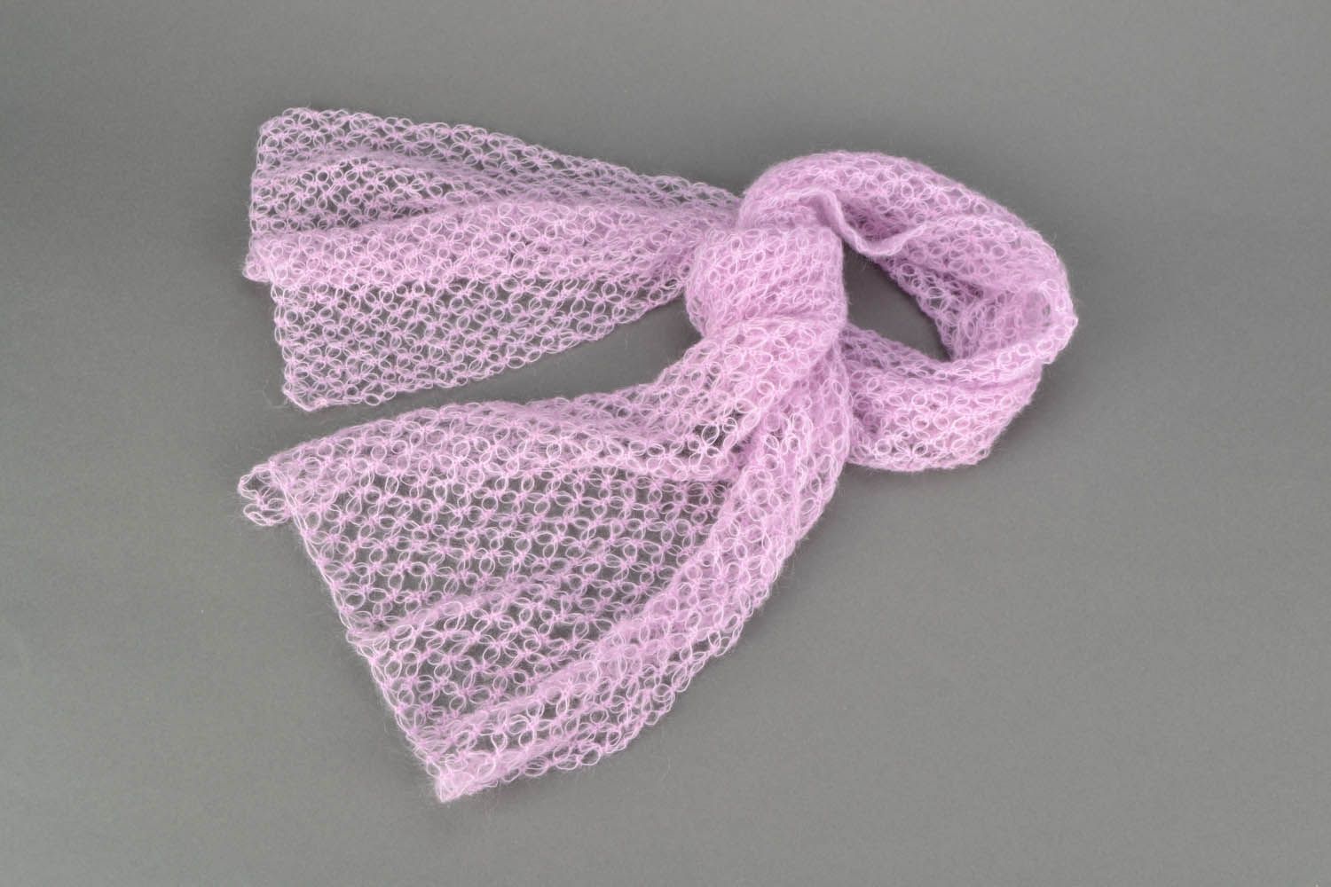 Écharpe ajourée en mohair tricotée main photo 2