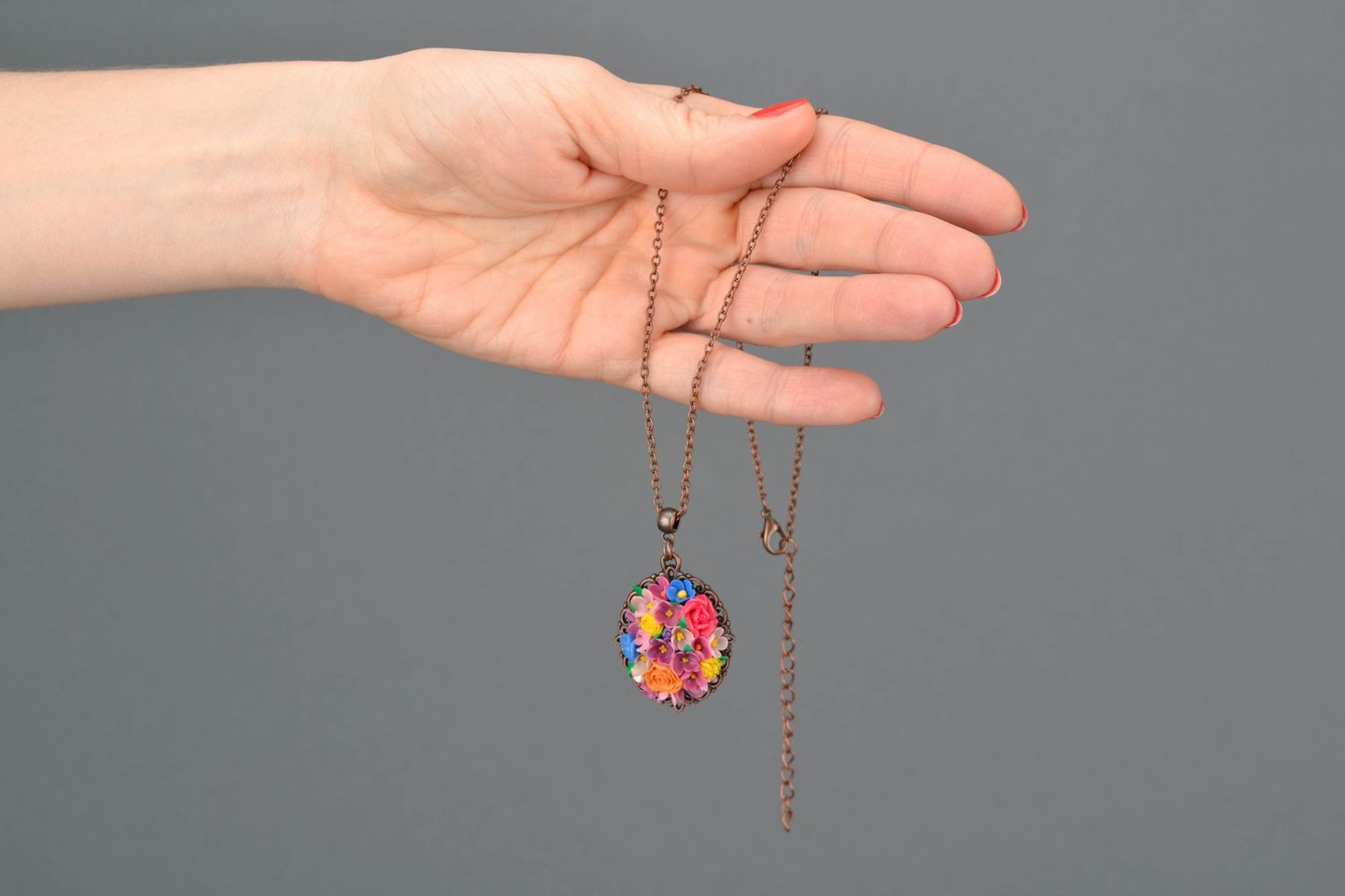 Polymer clay floral pendant photo 2