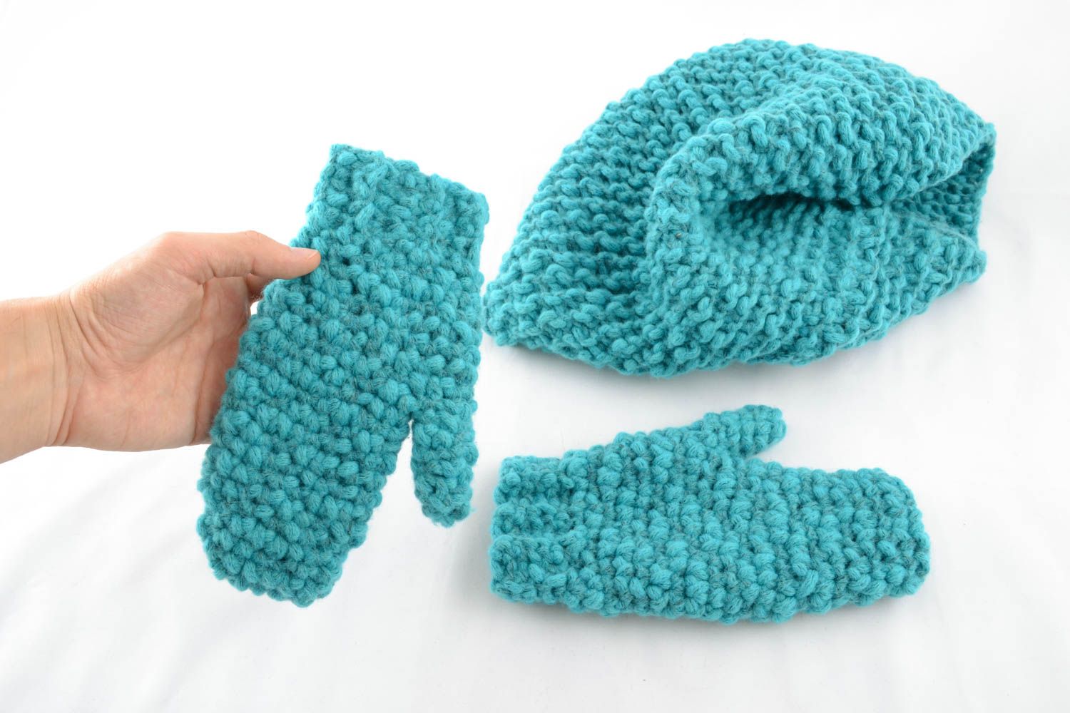 Crochet scarf and mittens photo 5