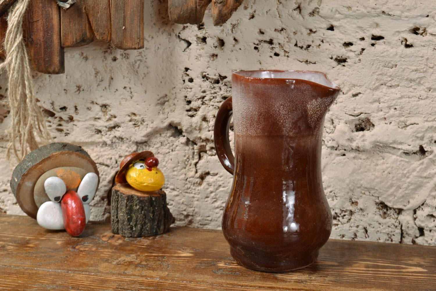 Cruche en argile faite main design original couverte de glaçure avec anse photo 1