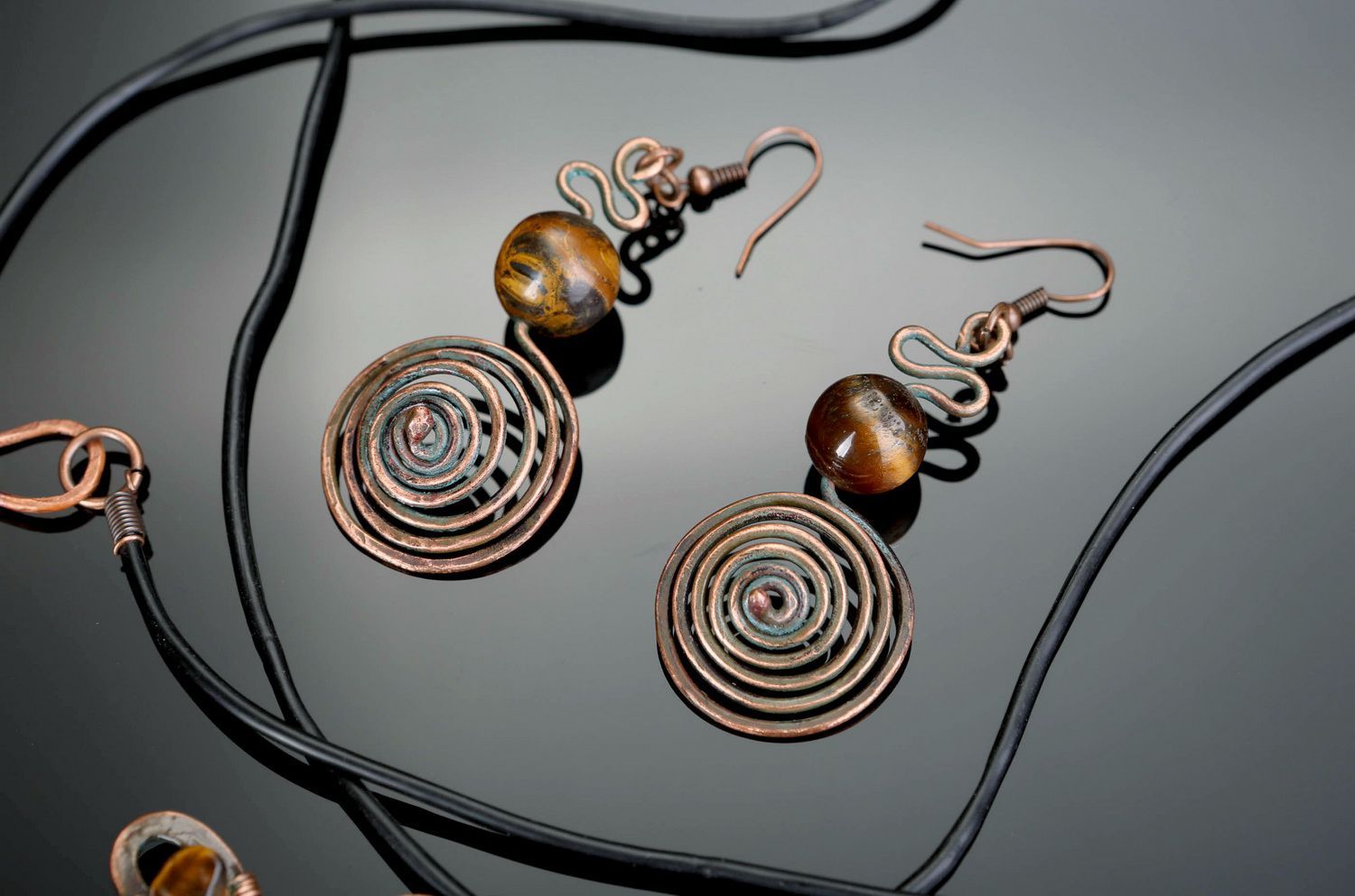Copper set with tiger's eye Minotaur's labyrinth earrings + pendant photo 5