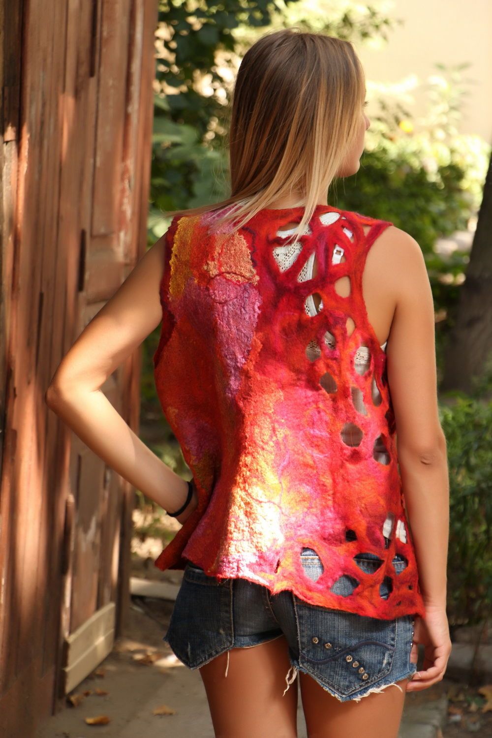 Vest made of felted wool Flame photo 3