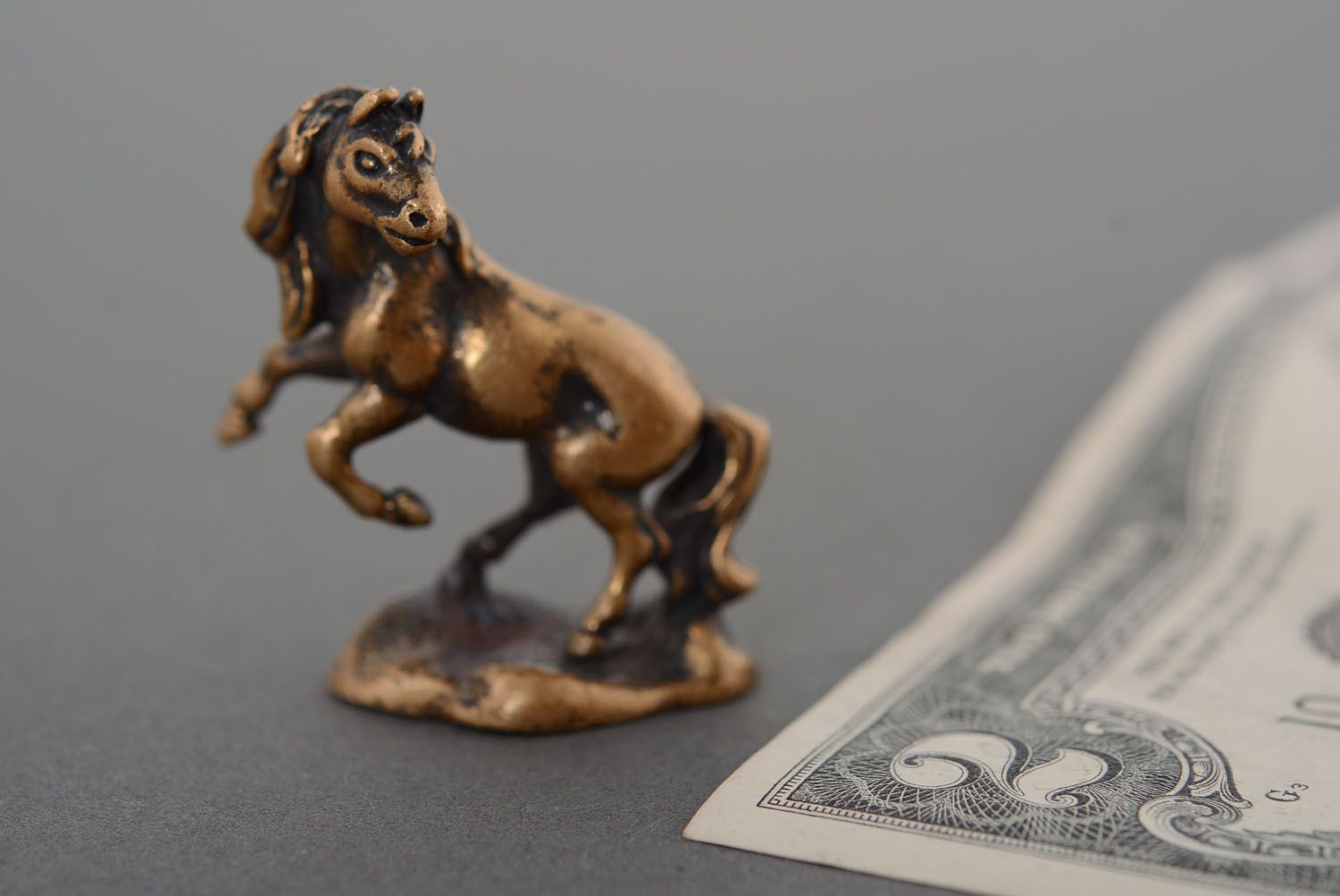 Bronze horse figurine photo 2