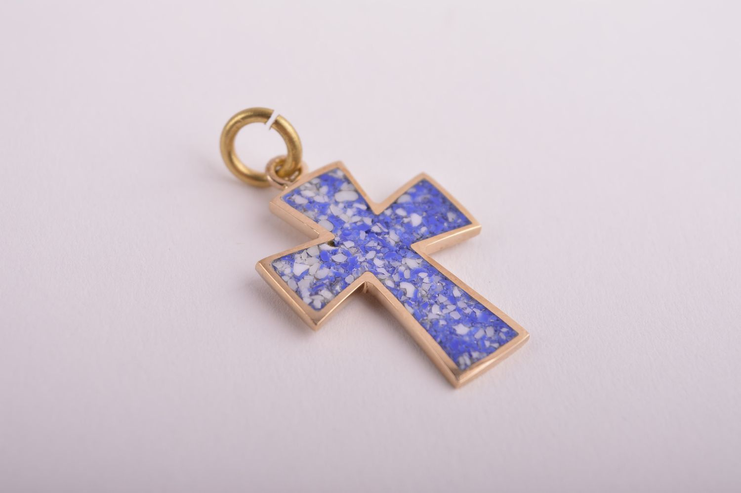 Крестик с камнями handmade подвеска на шею украшение из латуни голубой крест фото 4