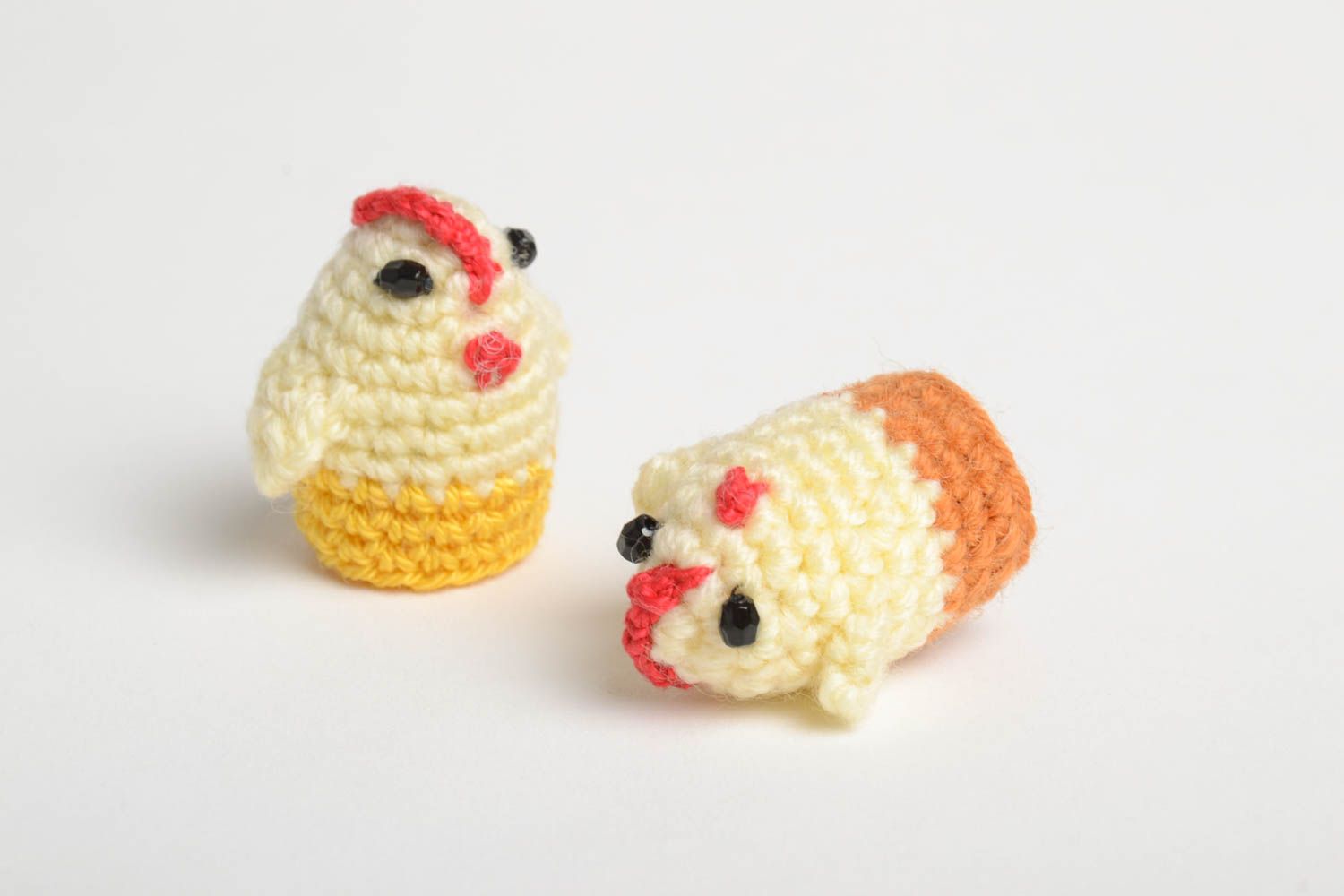 Tiny handmade toys crocheted beautiful toys chickens toys for kids 2 pieces photo 4