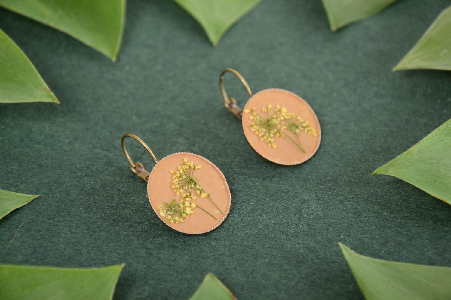 Beautiful pink handmade round earrings with real plants coated with epoxy photo 1