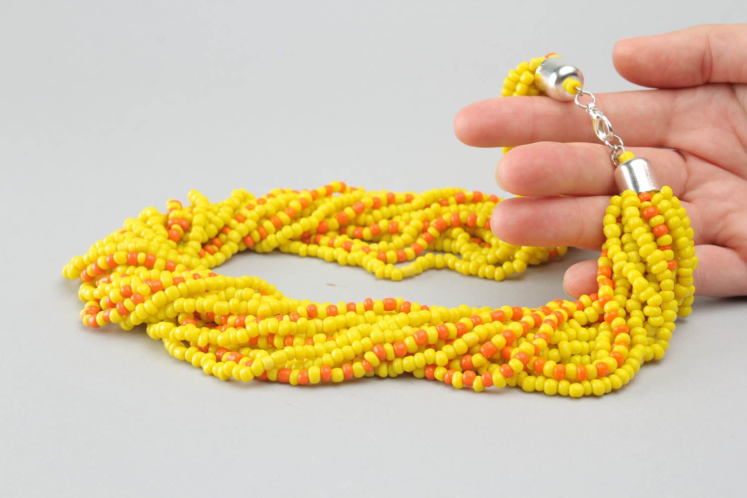 Yellow beaded necklace photo 5