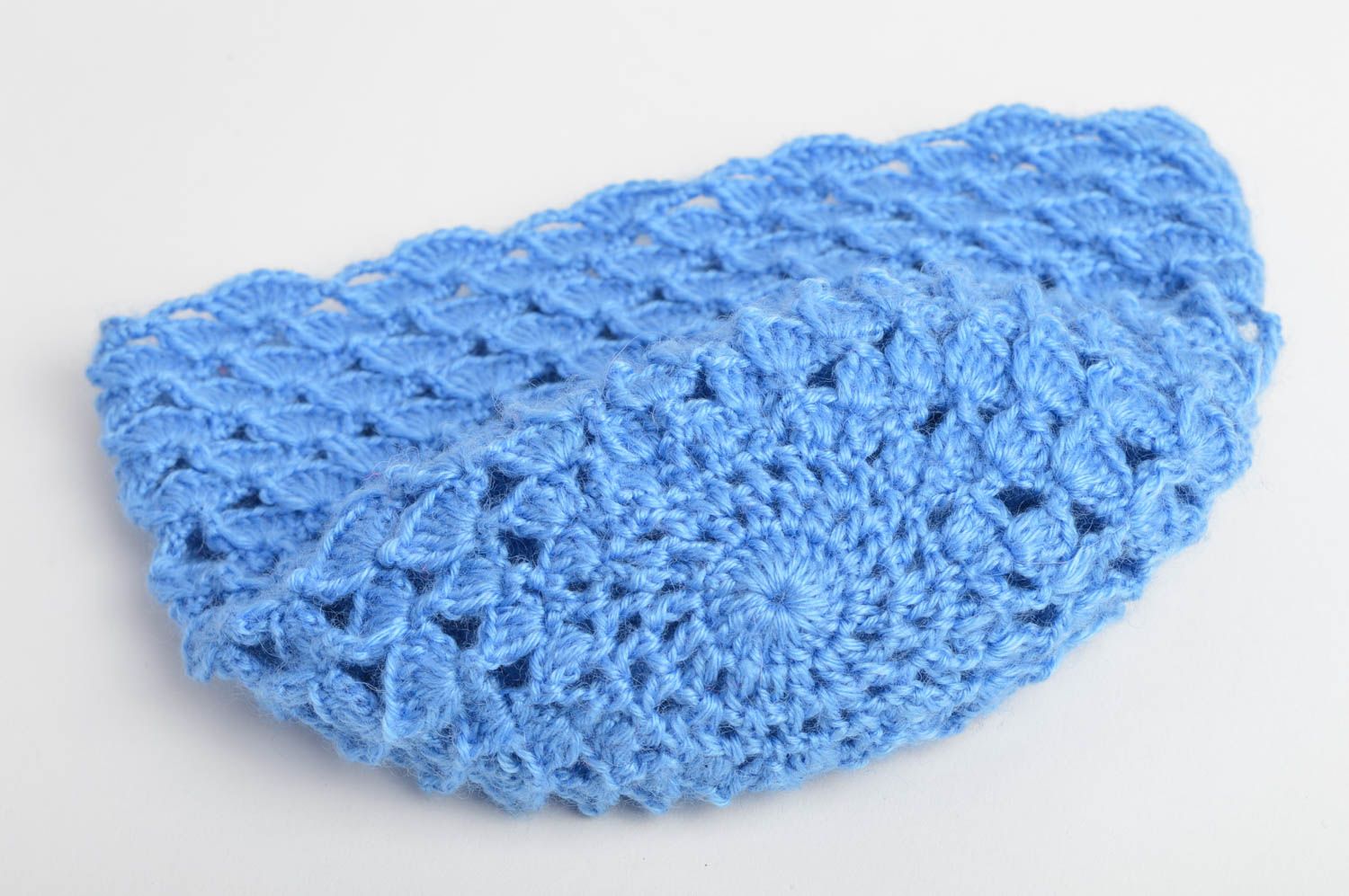 Bonnet tricot fait main Chapeau au crochet bleu clair design Vêtement fille  photo 4