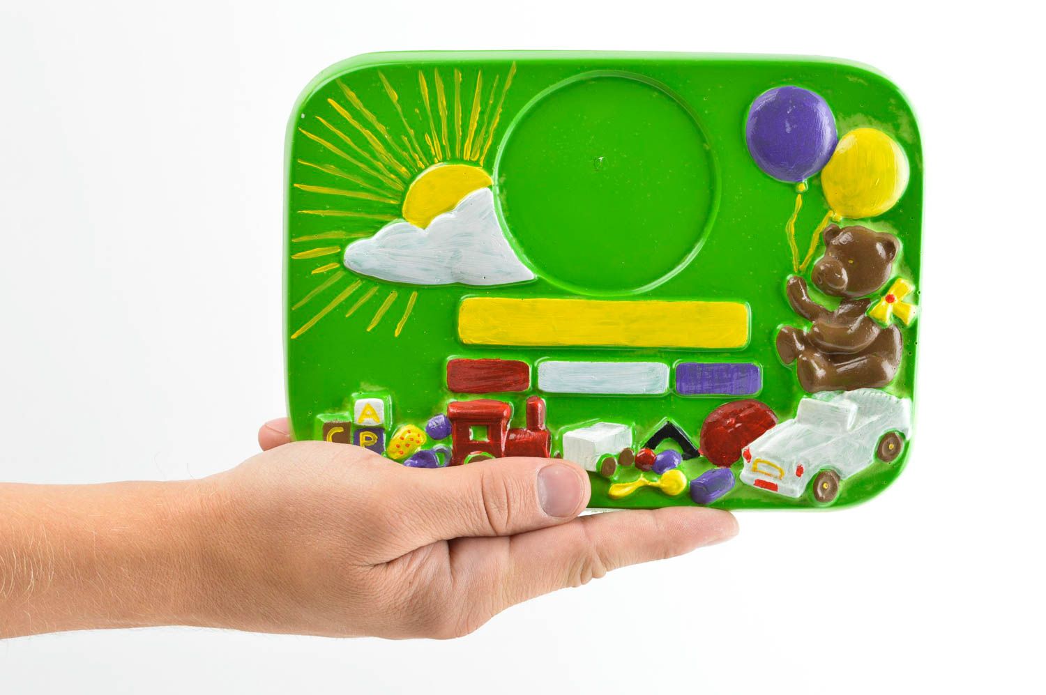 Фоторамка из гипса ручной работы детская рамка панно из гипса Игрушки зеленое фото 3