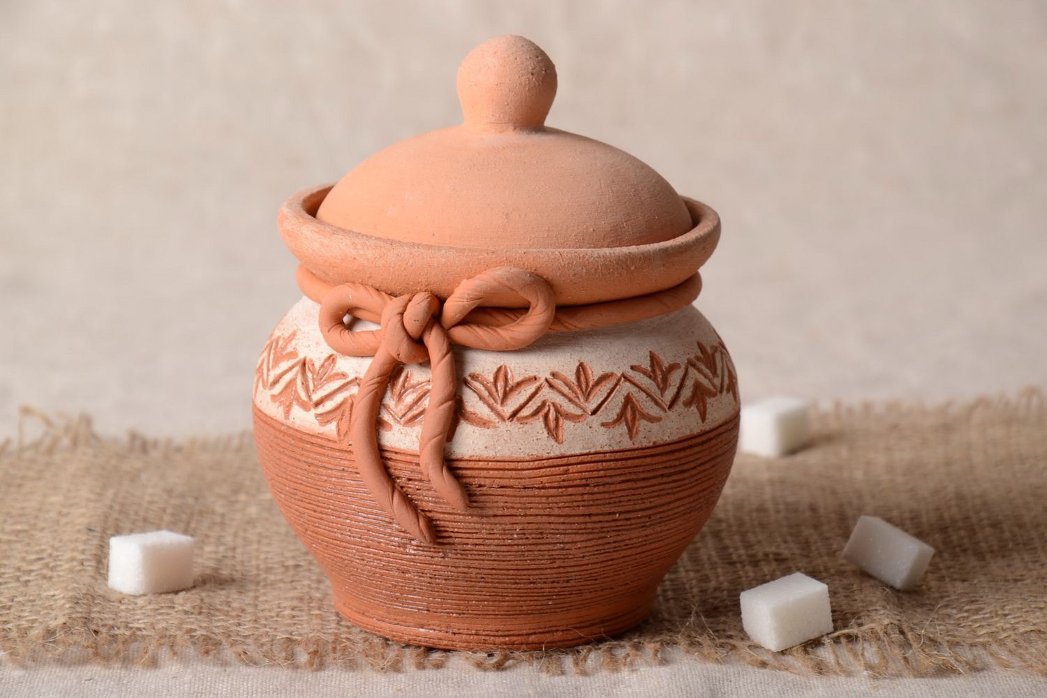 Handgemachte Keramik Zuckerdose mit Deckel in Hellbraun für lose Produkte foto 1