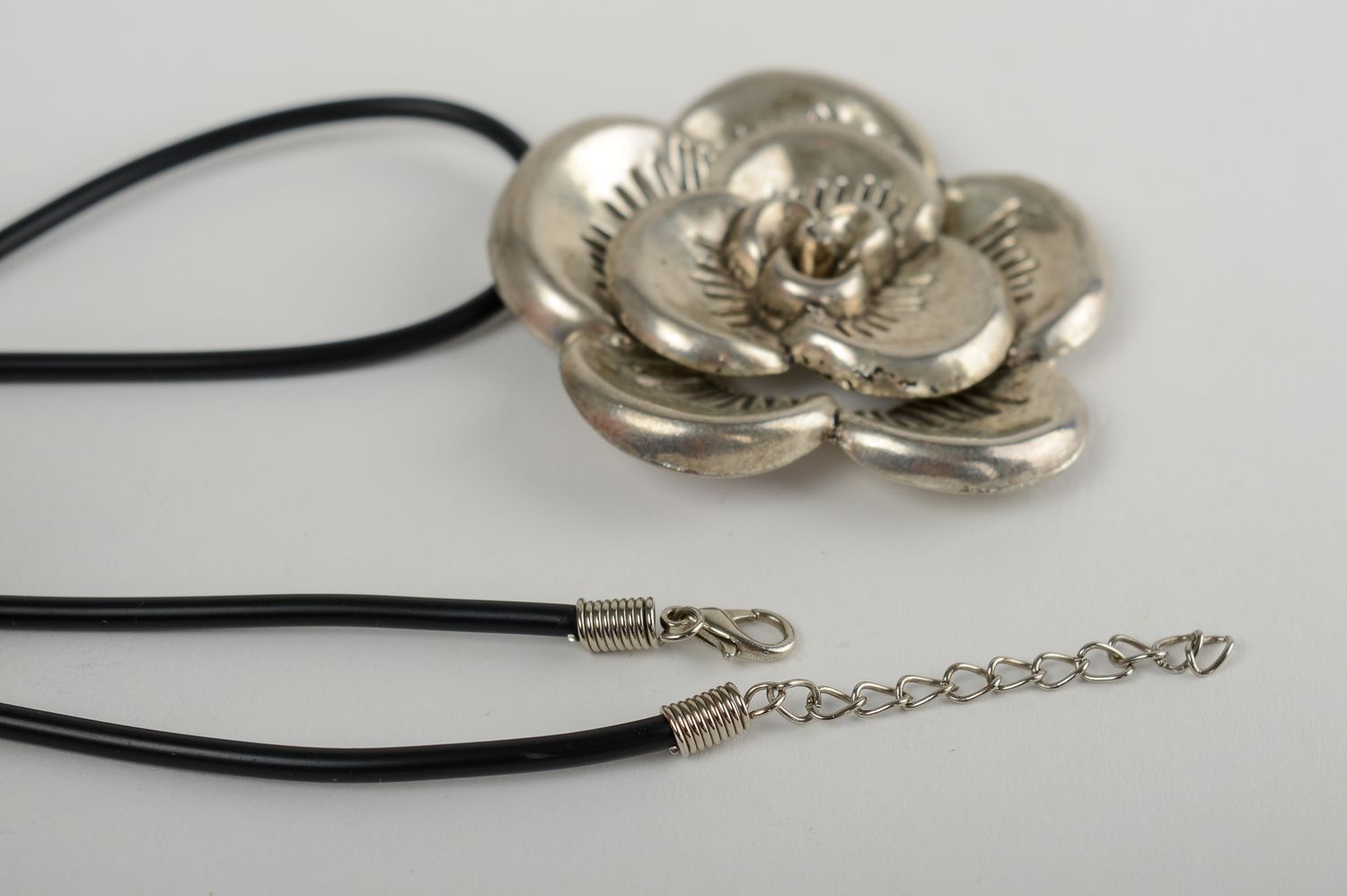 Metal pendant handmade flower jewelry metal accessories fashion pendant for girl photo 4