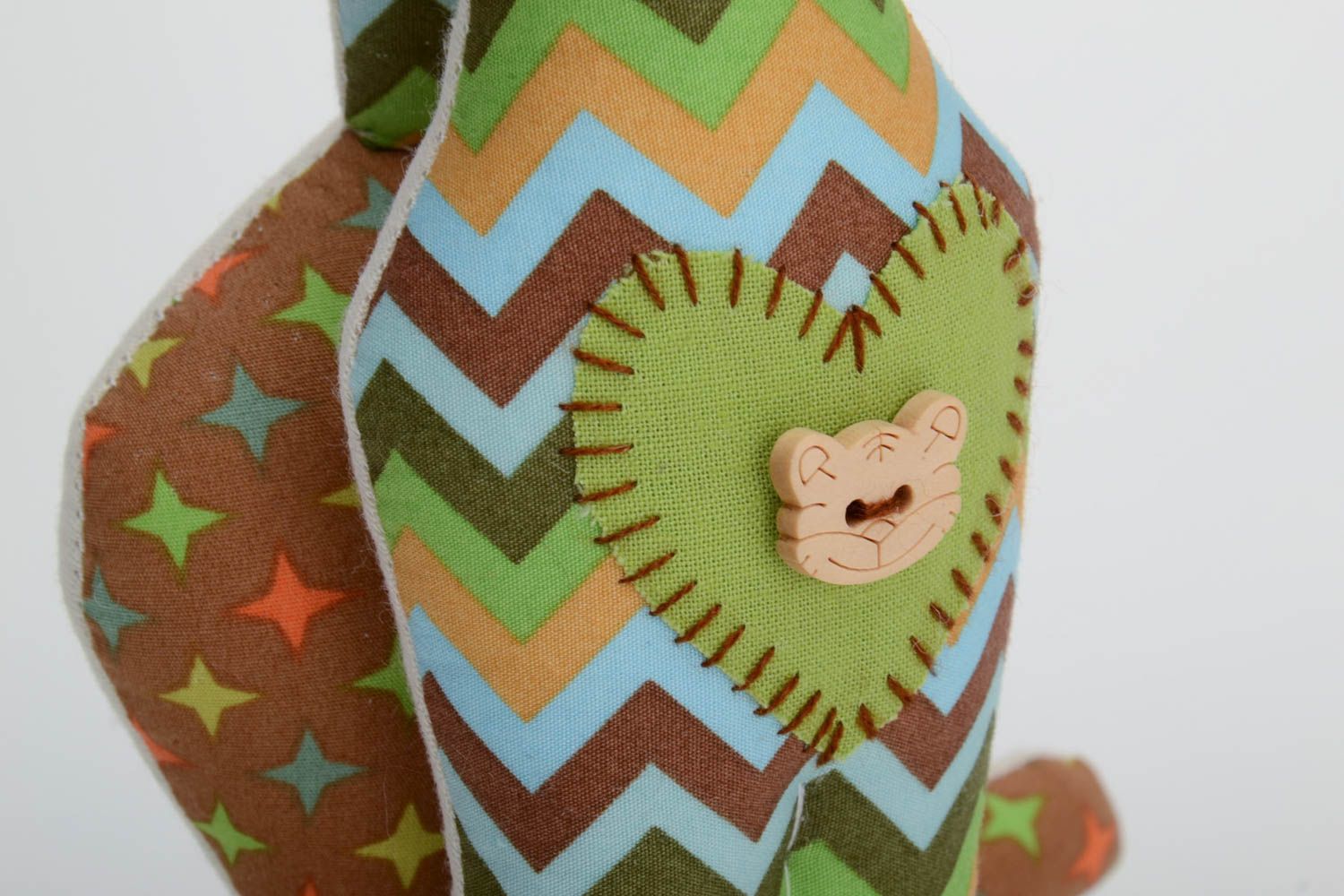 Мягкая тканевая игрушка котик зеленый полосатый из хлопка ручной работы фото 4