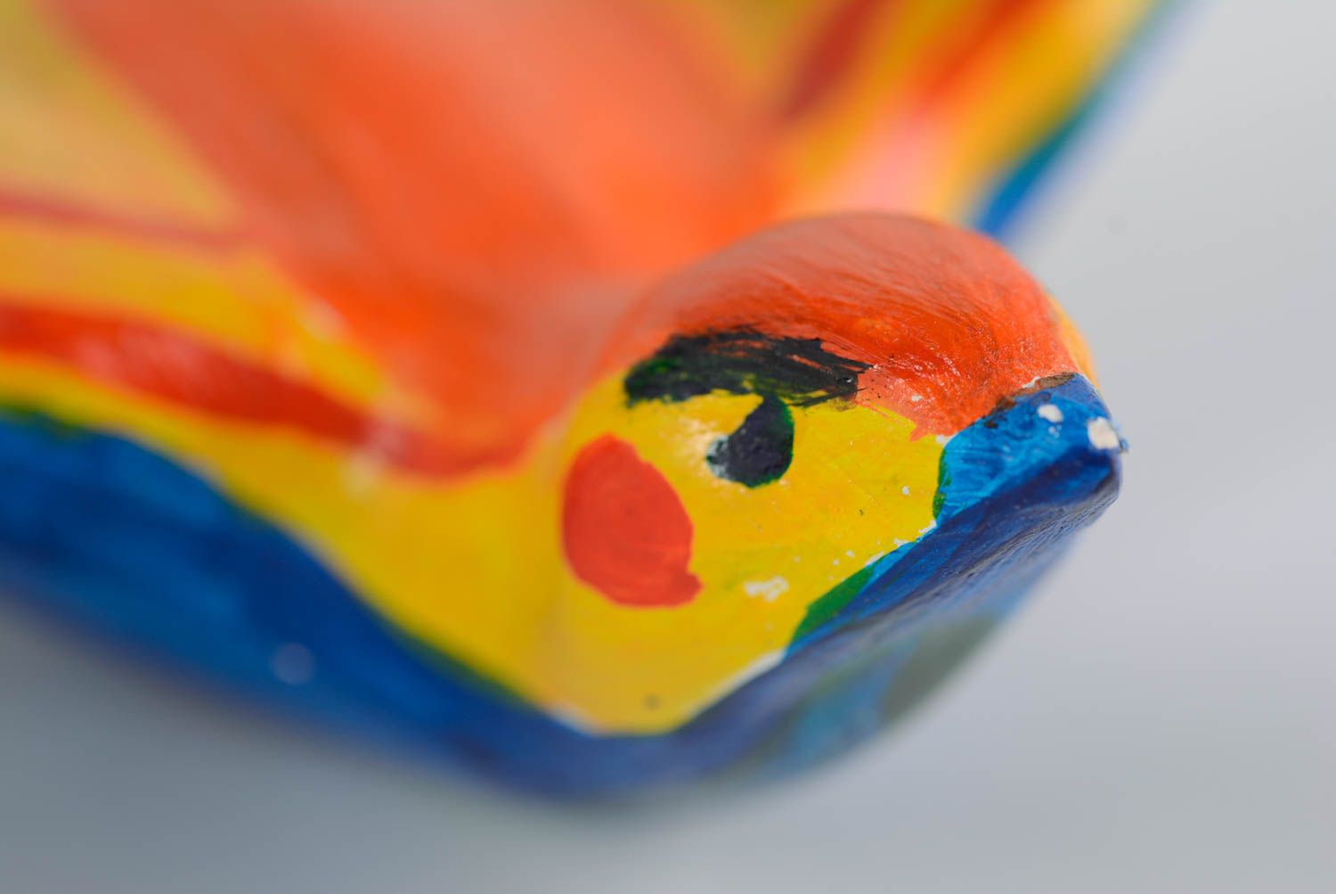 Figura de cerámica hecha a mano original pintada con tintes acrílicos estilosa foto 2