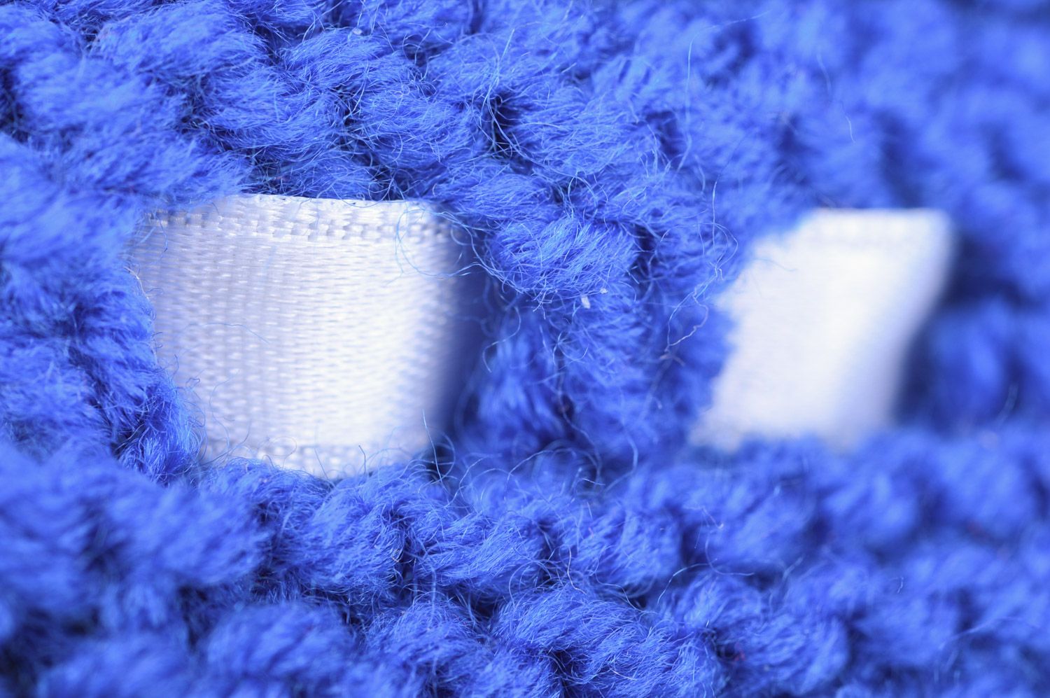 Handmade baby booties knitted of bright blue semi-woolen threads with satin bow photo 4