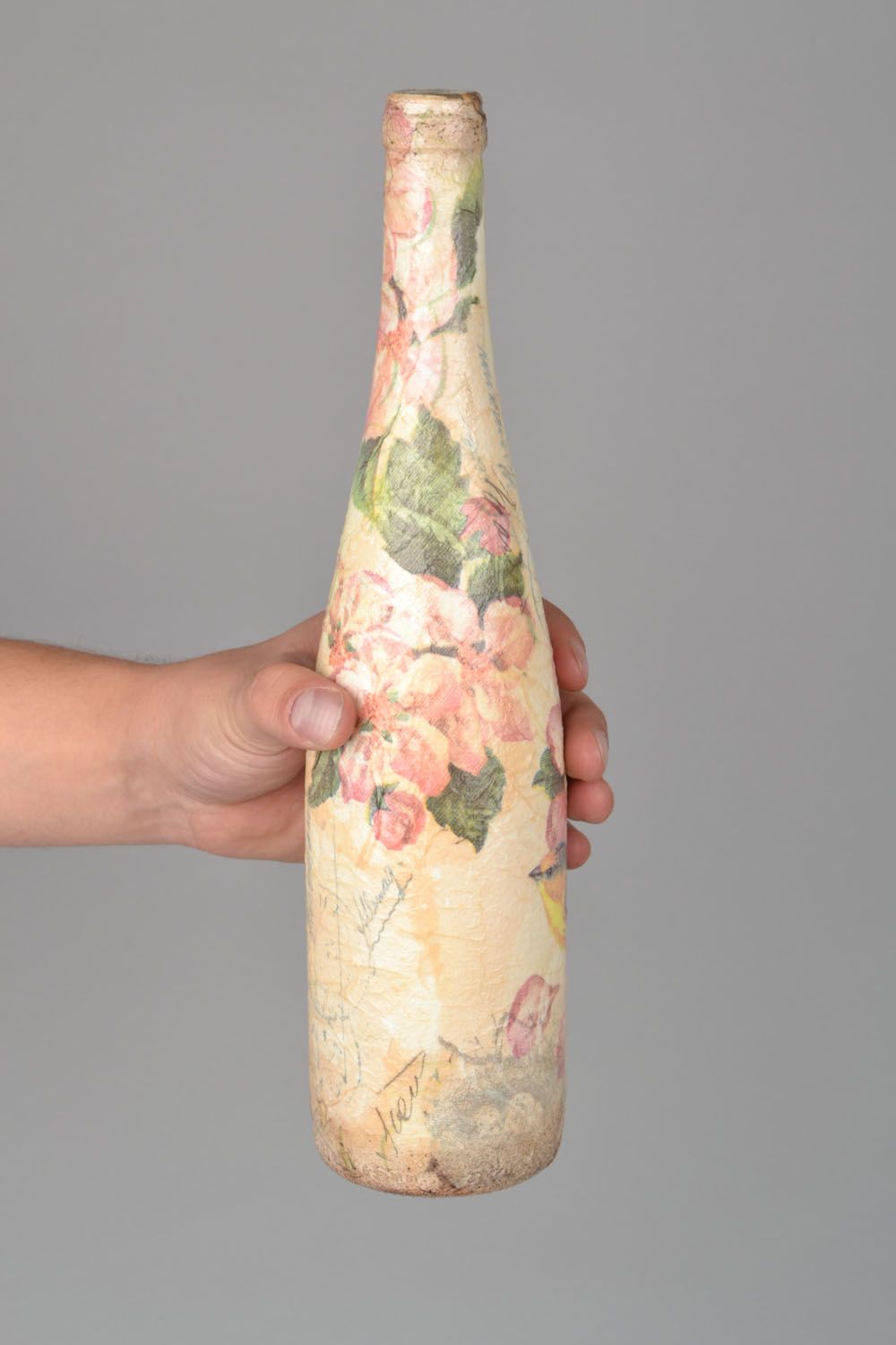 Bouteille décorative faite main technique serviettage pour une fleur photo 1