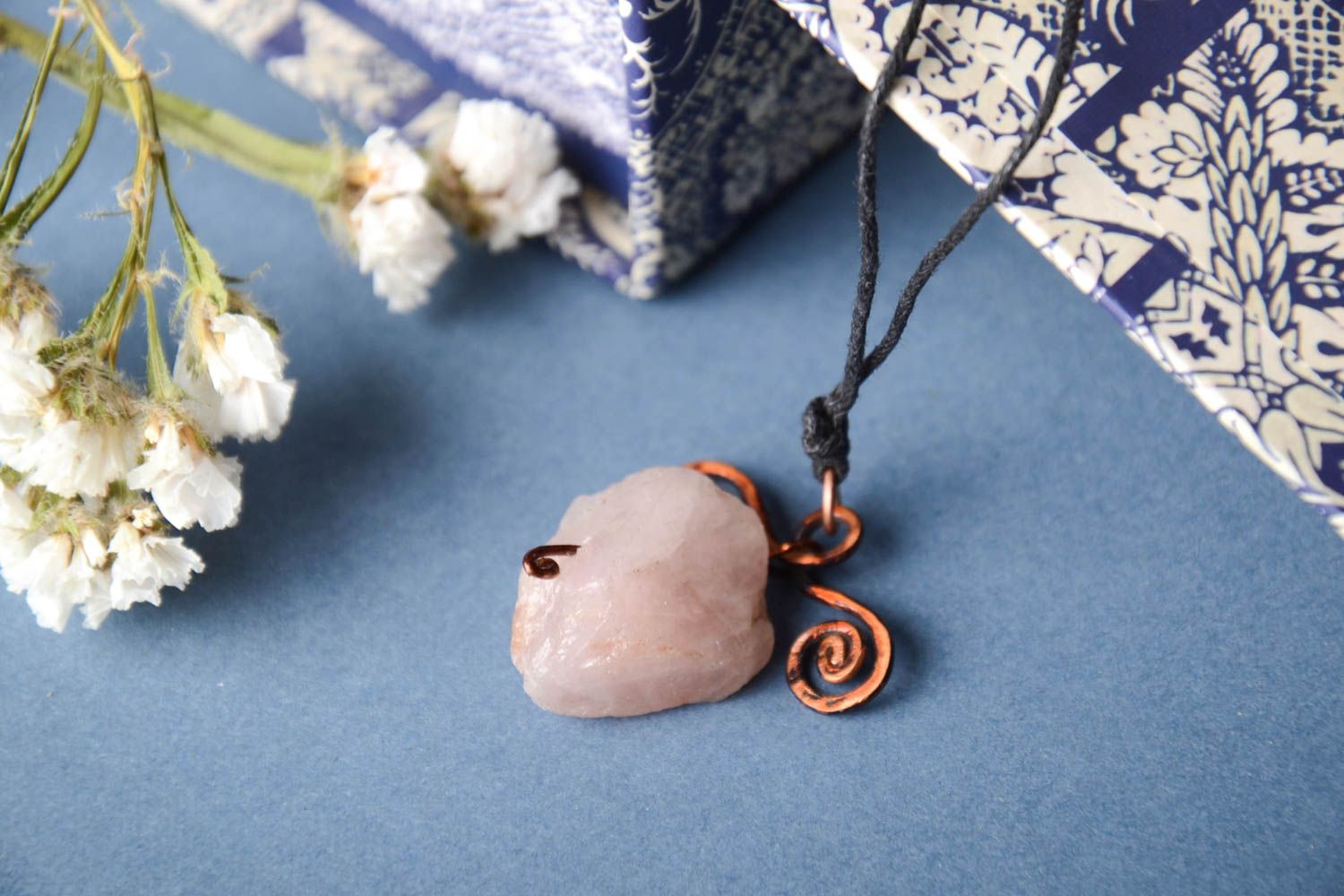 Handmade Modeschmuck Anhänger Kupfer Schmuck Accessoire für Frauen mit Stein  foto 1