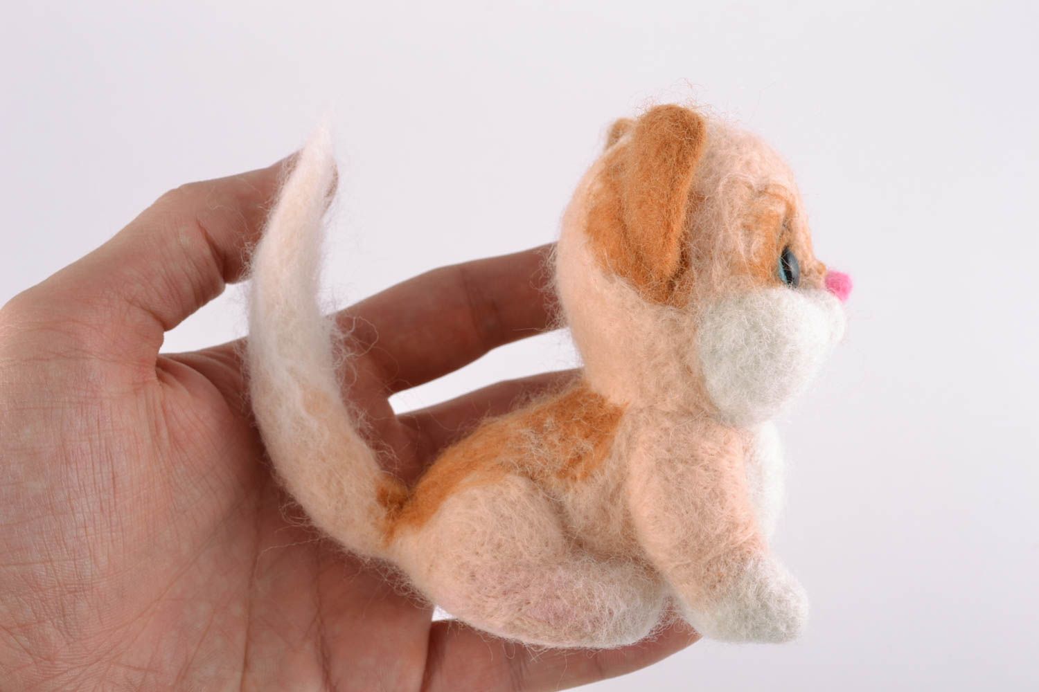 Petit jouet mou fait main en laine naturelle Chat mignon cadeau pour enfant photo 2