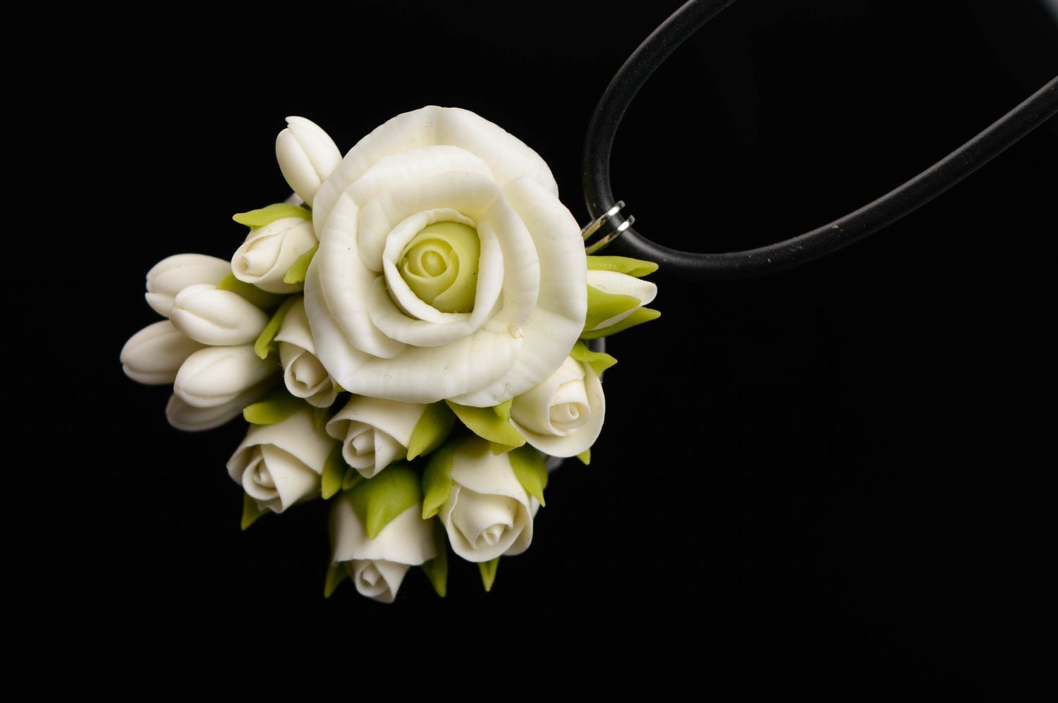 Pendentif en porcelaine froide Roses blanches  photo 4