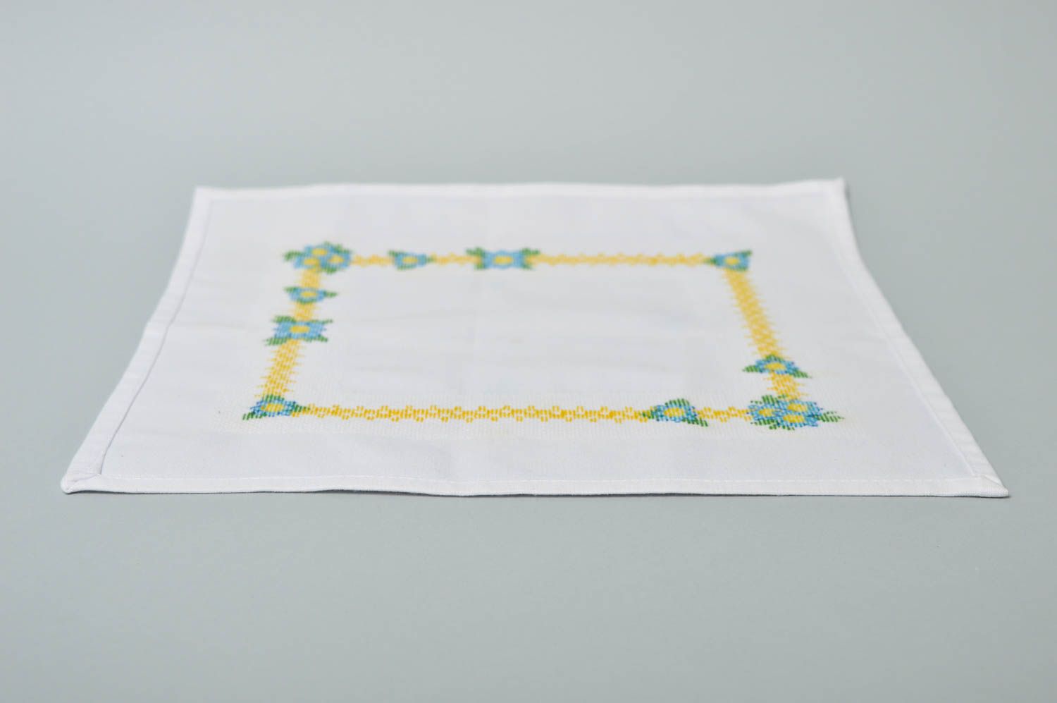 Домашний текстиль ручной работы льняная салфетка необычная вышитая салфетка фото 3