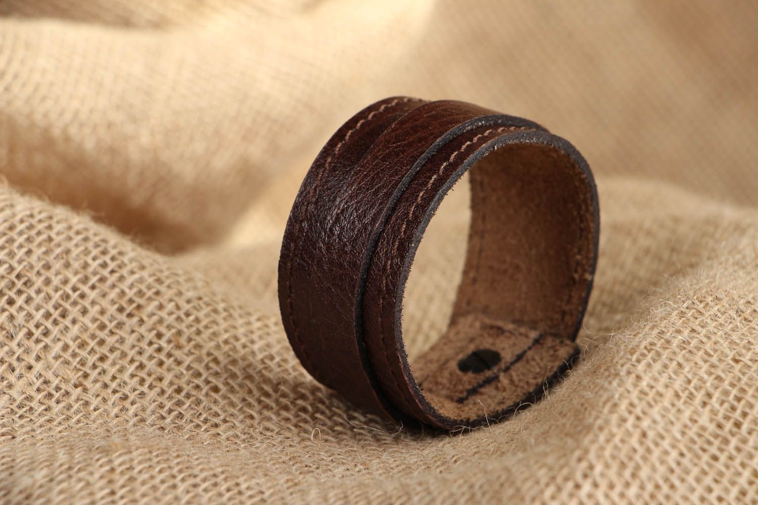 Bracelet en cuir fait main brun photo 5
