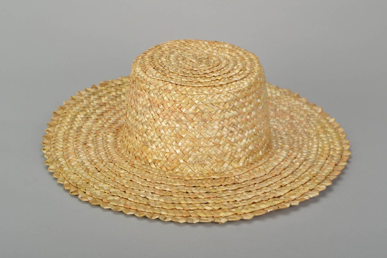 Straw hat for men picture 3. Straw hat for men photo 3. 