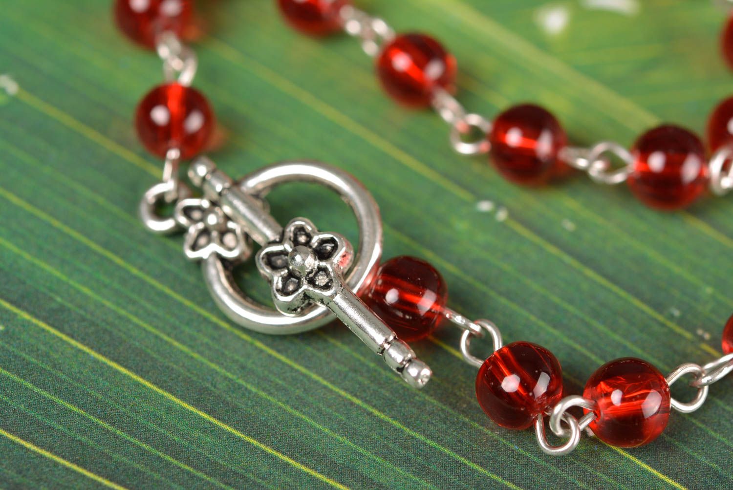 Collana di perle rosse fatta a mano accessori originali da donna  foto 5