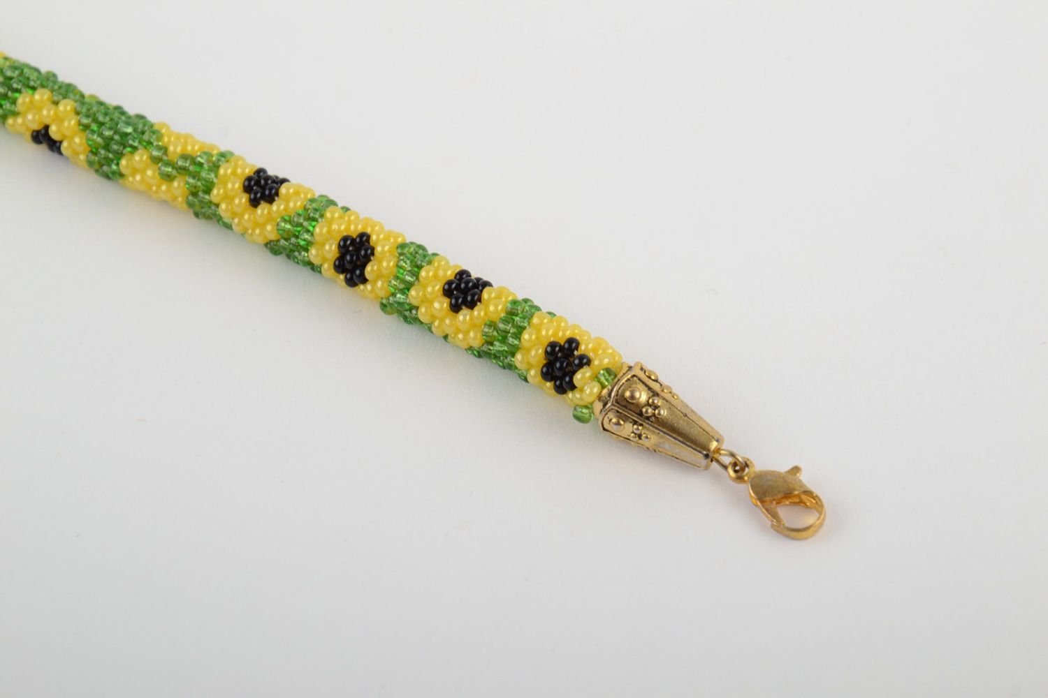 Joli bracelet crocheté de perles de rocaille original vert jaune fait main photo 3