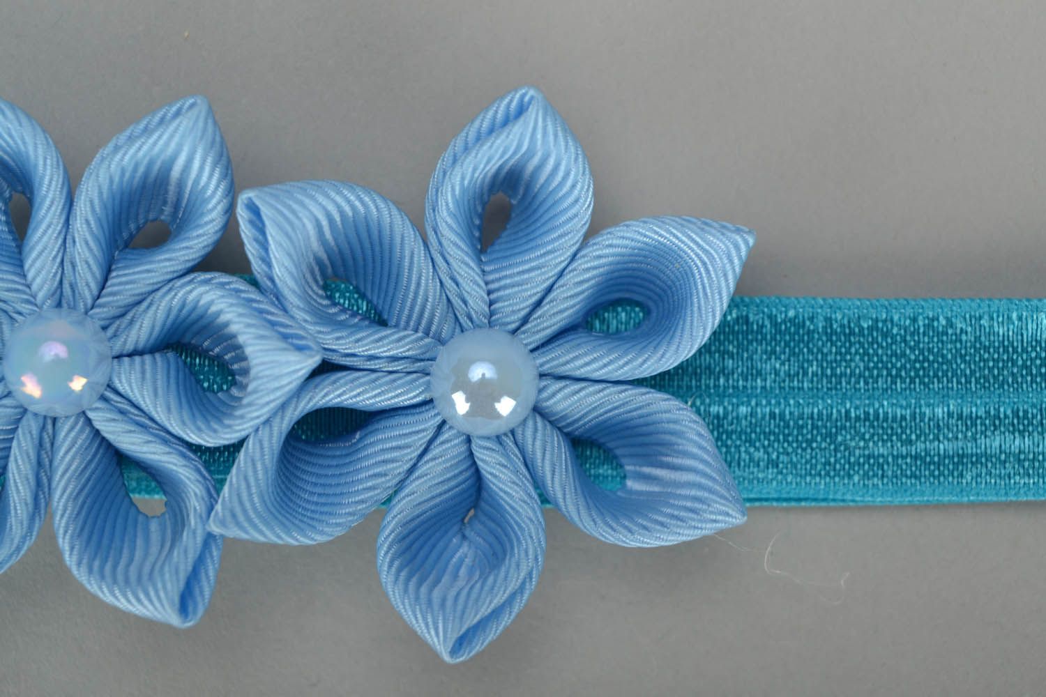 Haarband mit Blumen foto 3