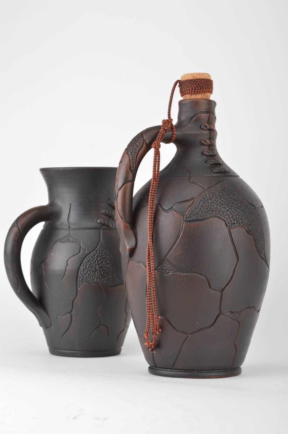 Set of handmade wine pitchers of 60 oz and 30 oz in dark brown color 4,7 lb photo 2