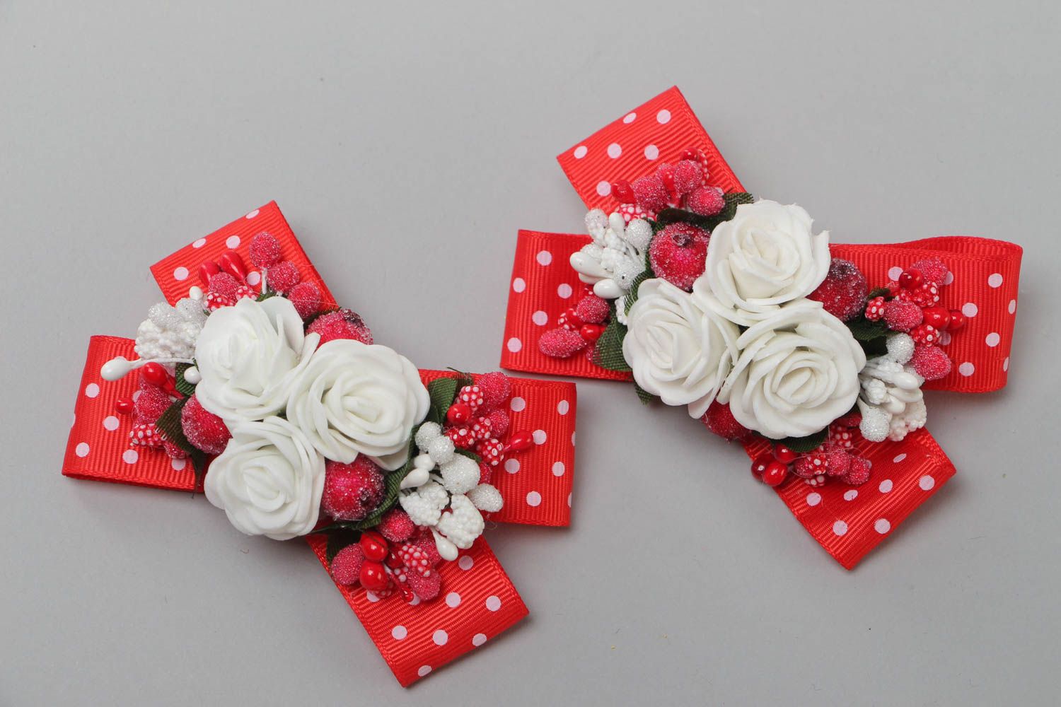 Set of 2 handmade decorative hair bands with red bows with white flowers photo 2