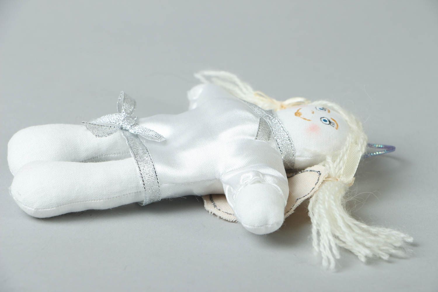 Interior toy with eyelet Angel photo 3
